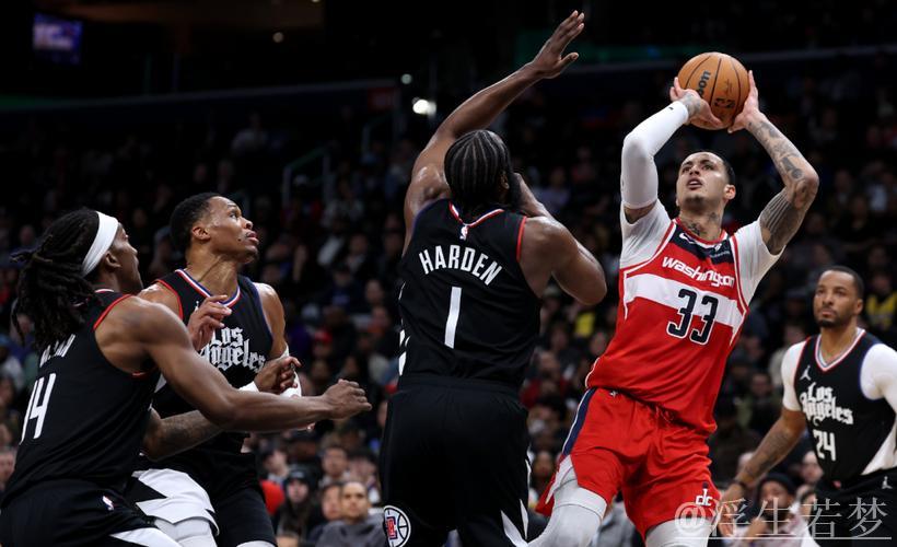 莱昂纳德31+6哈登17+6 快船客场大胜篮网32分 莱昂纳德31+6哈登17+6 快船客场大胜篮网32分