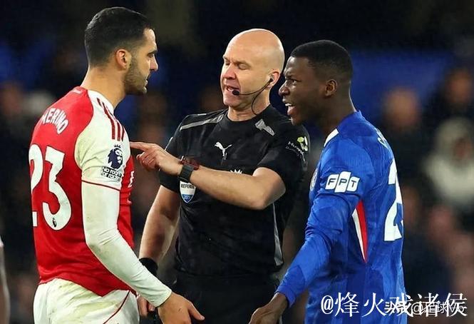 官方：凯塞多踩踏对手停赛3场 盖耶掌掴队友停赛2场